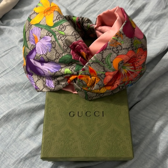 Gucci Accessories - Gucci headband